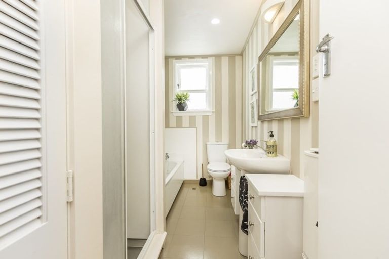 Photo of property in 26 Henry Street, Kilbirnie, Wellington, 6022