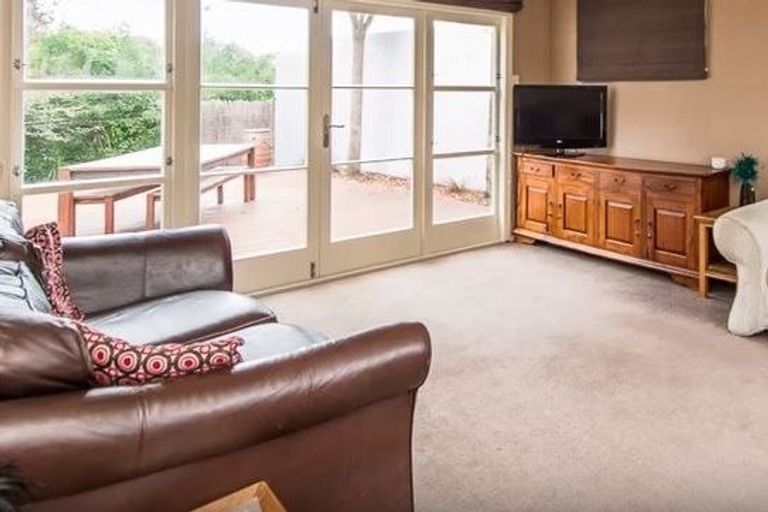 Photo of property in 16 Dickson Crescent, Saint Johns Hill, Whanganui, 4500