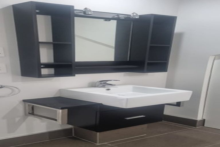 Photo of property in 1/63 Kestev Drive, Flat Bush, Auckland, 2016