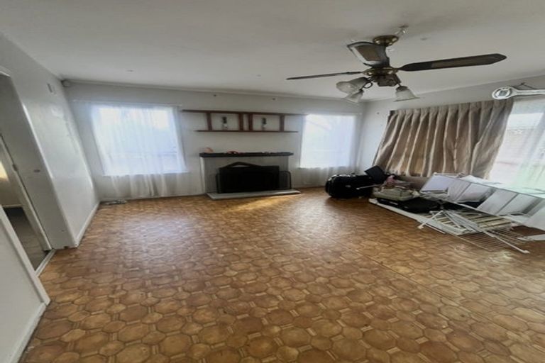 Photo of property in 17 Tramway Road, Beach Haven, Auckland, 0626