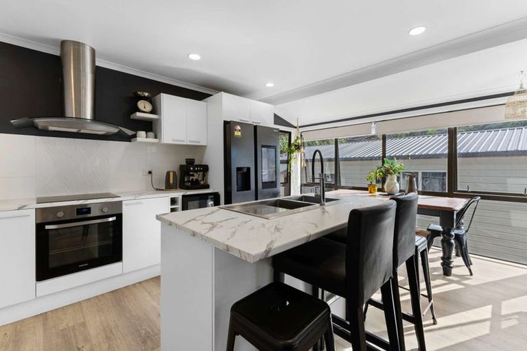 Photo of property in 7 Waterloo Place, Westown, New Plymouth, 4310