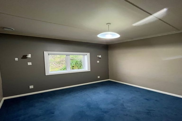Photo of property in 204 Rongotai Road, Rongotai, Wellington, 6022