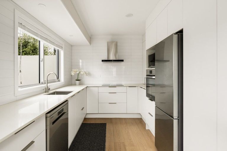 Photo of property in 7b Victoria Road, Mount Maunganui, 3116