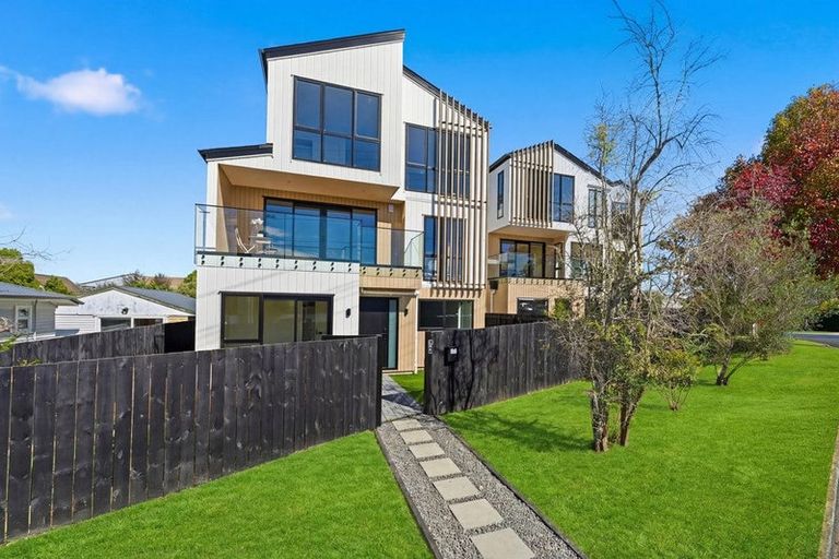 Photo of property in 8 Stanley Avenue, Milford, Auckland, 0620