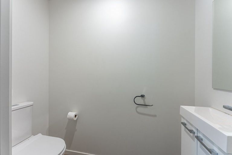 Photo of property in 25d Stout Street, Shannon, 4821