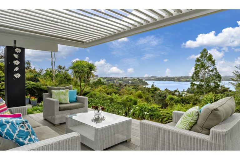 Photo of property in 14 Creek Street, Sandspit, Warkworth, 0982