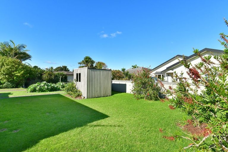 Photo of property in 58 Settlers Grove, Orewa, 0931