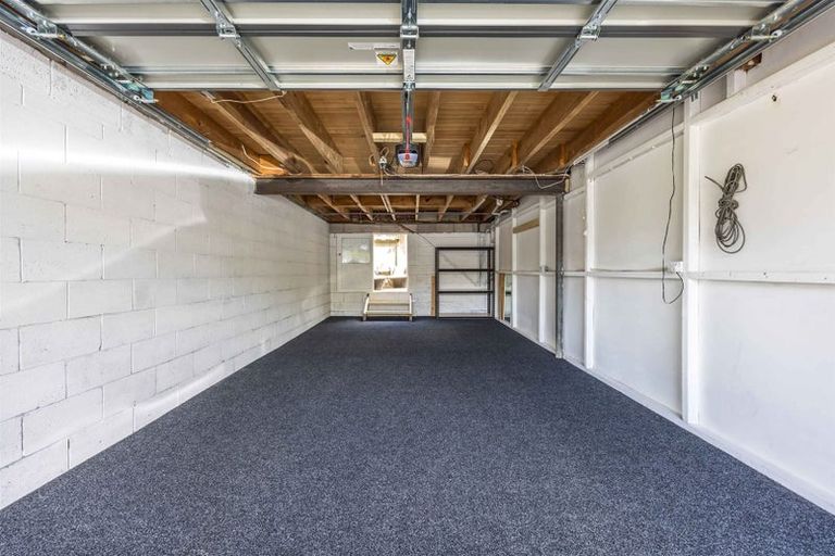 Photo of property in 3/240 Hurstmere Road, Takapuna, Auckland, 0622