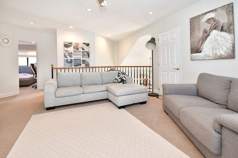 Photo of property in 41 Island View Drive, Gulf Harbour, Whangaparaoa, 0930