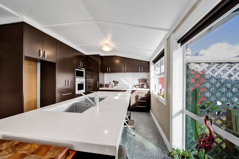 Photo of property in 29 Douglas Street, Hawera, 4610