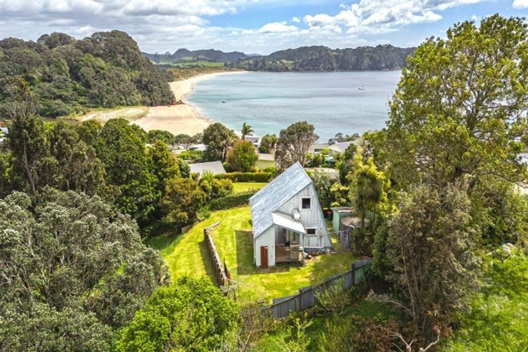 Photo of property in 69 Pye Place, Hot Water Beach, Whitianga, 3591