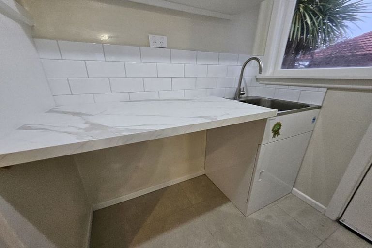 Photo of property in 6 Wimborne Crescent, Aranui, Christchurch, 8061