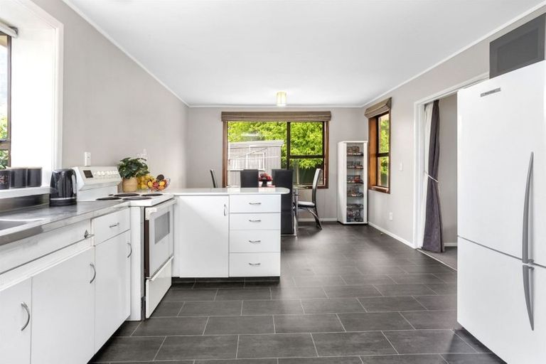 Photo of property in 7 Kuaka Crescent, Bromley, Christchurch, 8062