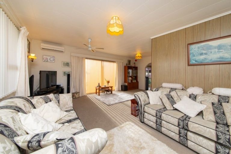 Photo of property in 69 Dundas Road, Sanson, 4817