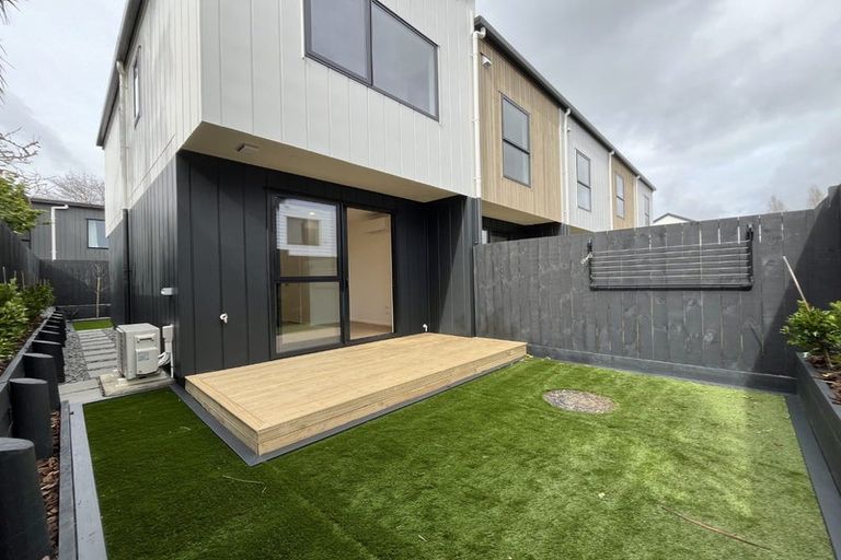 Photo of property in 7/131 Lancaster Road, Beach Haven, Auckland, 0626