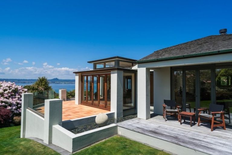 Photo of property in 27 Wakeman Road, Acacia Bay, Taupo, 3330