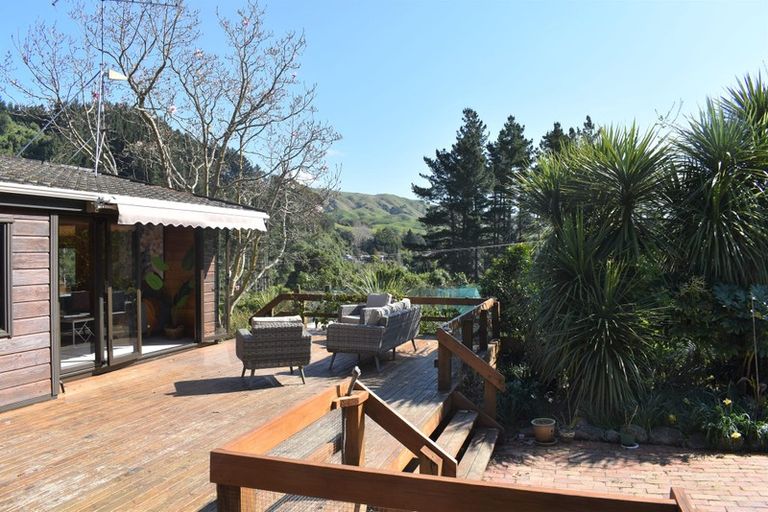 Photo of property in 41 Kaitawa Road, Hautere, Otaki, 5582