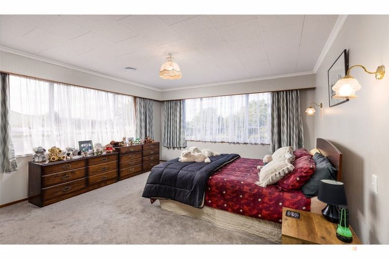 Photo of property in 11 Oxford Street, Waimate, 7924