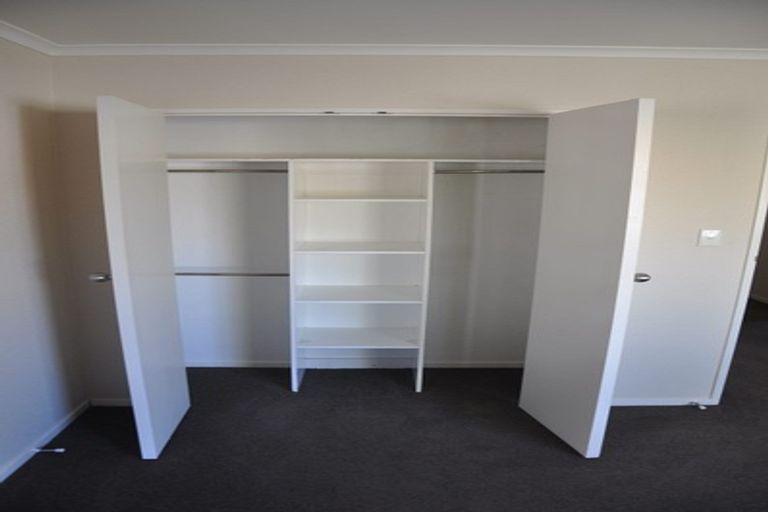 Photo of property in 23 Simon Owen Place, Golflands, Auckland, 2013