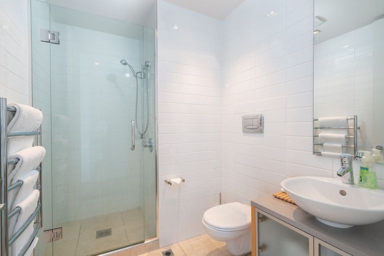 Photo of property in 8/2 Lowell Place, Waipahihi, Taupo, 3330