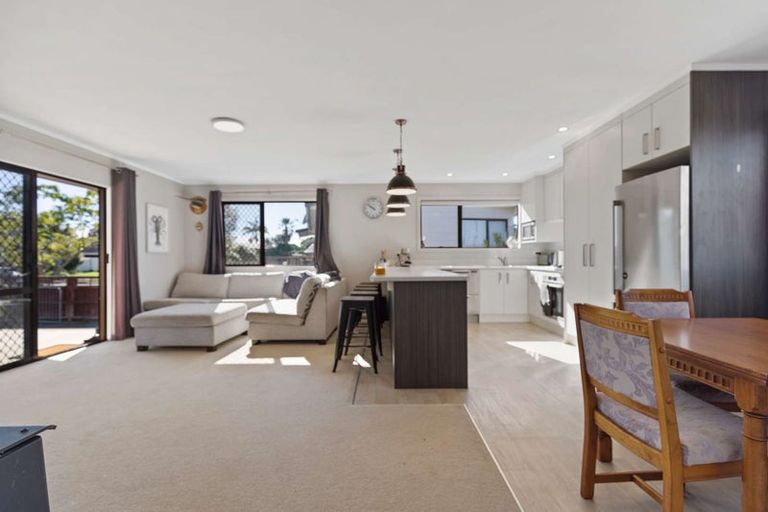 Photo of property in 15 Kanuka Place, Edgecumbe, 3120