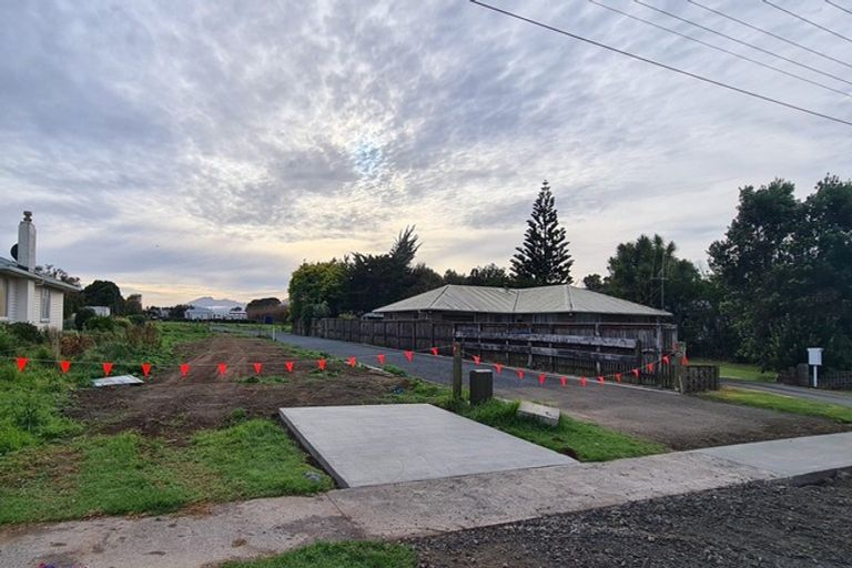 Photo of property in 81 Whitcombe Road, Opunake, 4616