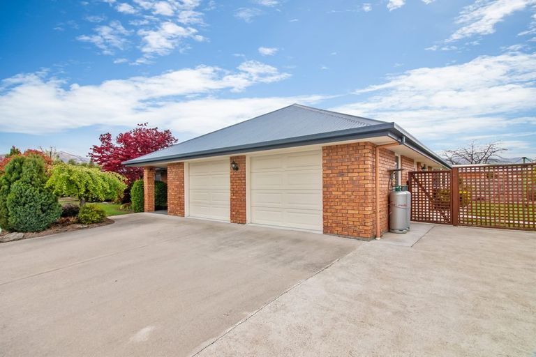 Photo of property in 54 Cairnmuir Crescent, Cromwell, 9310