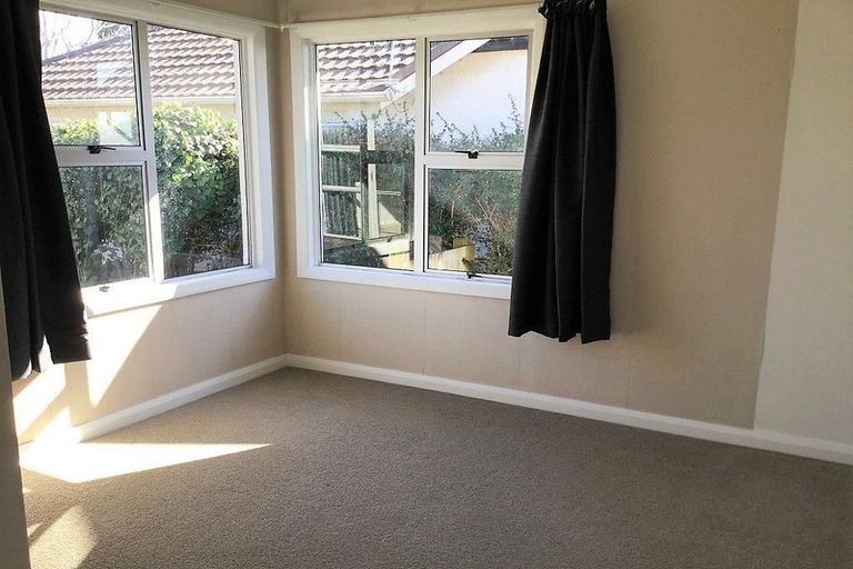 Photo of property in 90 Mangorei Road, Strandon, New Plymouth, 4312
