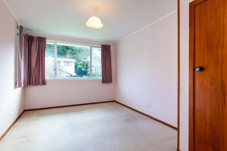 Photo of property in 19 Regent Place, Blagdon, New Plymouth, 4310