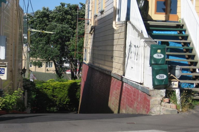 Photo of property in 76 Roxburgh Street, Mount Victoria, Wellington, 6011