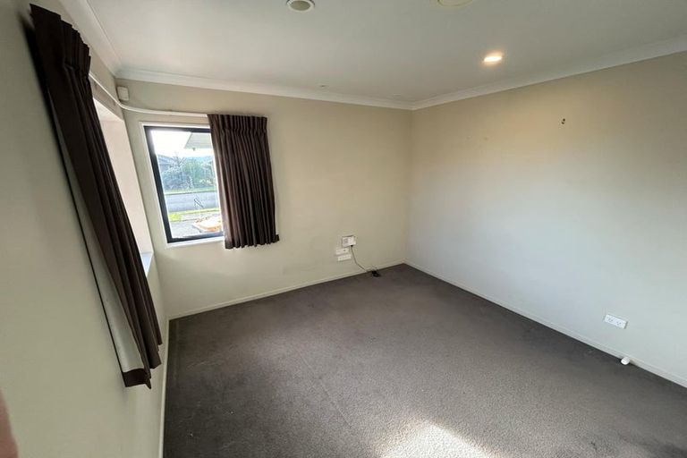 Photo of property in 186 Pacific Drive, Fitzherbert, Palmerston North, 4410