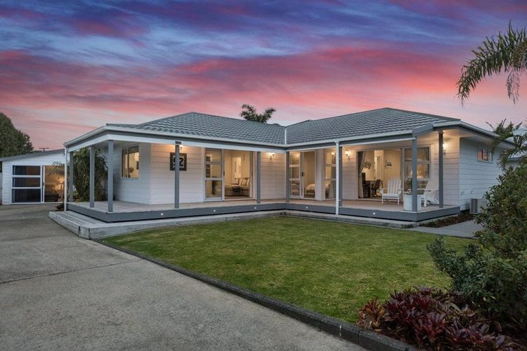 Photo of property in 52 Papaunahi Road, Bowentown, Waihi Beach, 3177