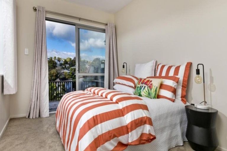 Photo of property in 50 Remuremu Street, Long Bay, Auckland, 0630