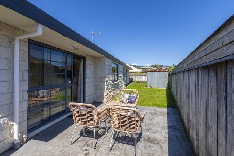 Photo of property in 3 Glen Loch Place, Paraparaumu, 5032
