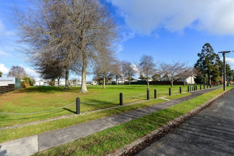 Photo of property in 18 Northolt Road, Fairview Downs, Hamilton, 3214