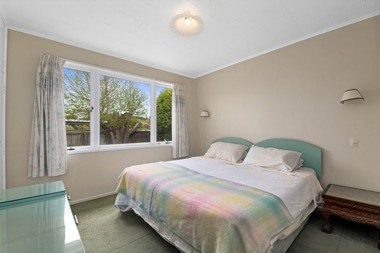 Photo of property in 40 Takinga Street, Mourea, Rotorua, 3074