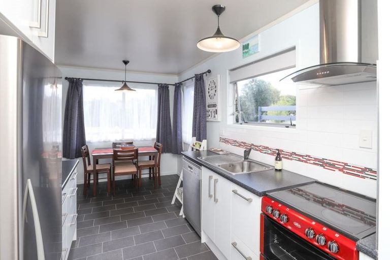 Photo of property in 12 Camden Place, Pukete, Hamilton, 3200