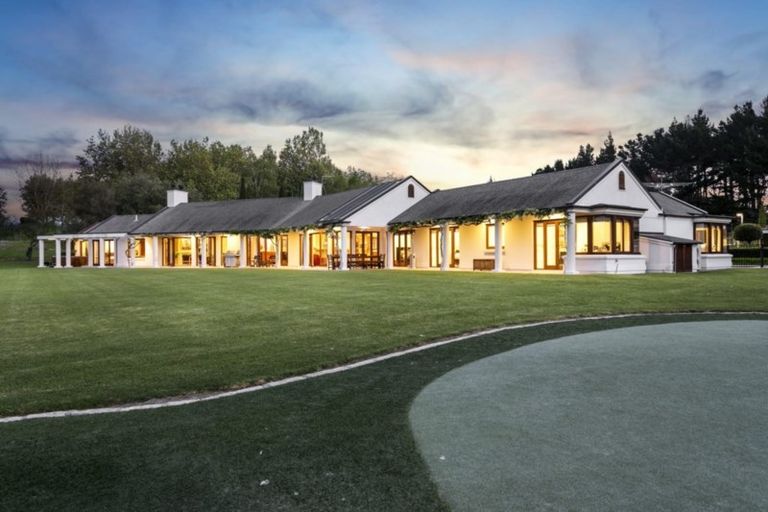 Photo of property in 8 Kennedys Road, Whenuapai, Auckland, 0814