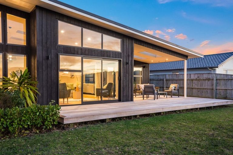 Photo of property in 48 John Burke Drive, Aotea, Porirua, 5024