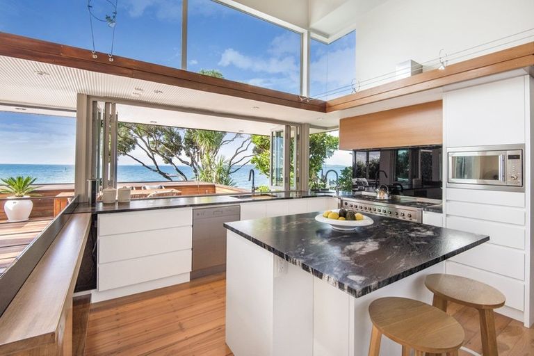 Photo of property in 31 Kitchener Road, Takapuna, Auckland, 0622