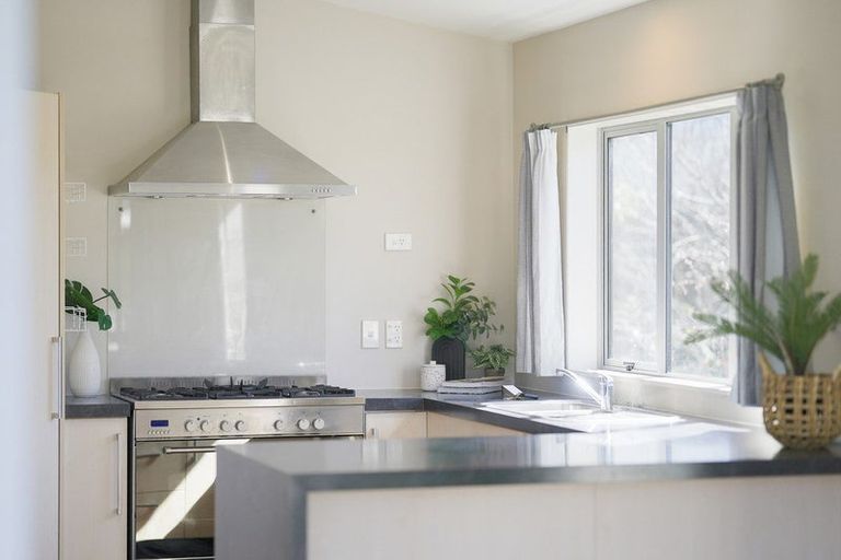 Photo of property in 24a Nathan Avenue, Paraparaumu Beach, Paraparaumu, 5032