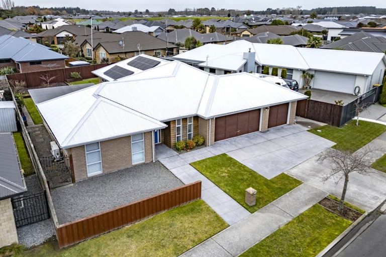 Photo of property in 19 Sovereign Boulevard, Kaiapoi, 7630