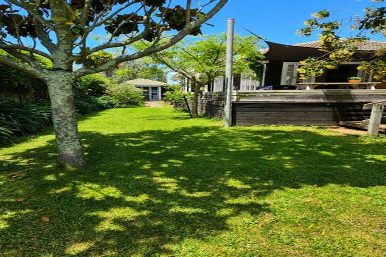 Photo of property in 17 Arataki Road, Havelock North, 4130