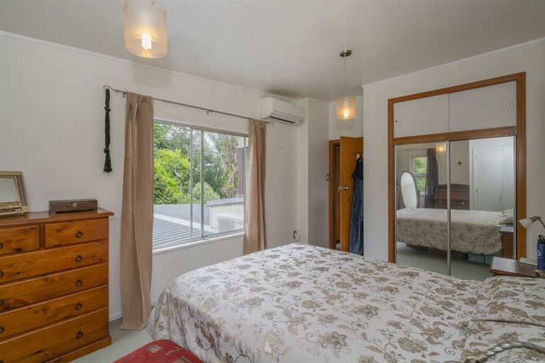 Photo of property in 142 Brunton Crescent, Thames, 3500