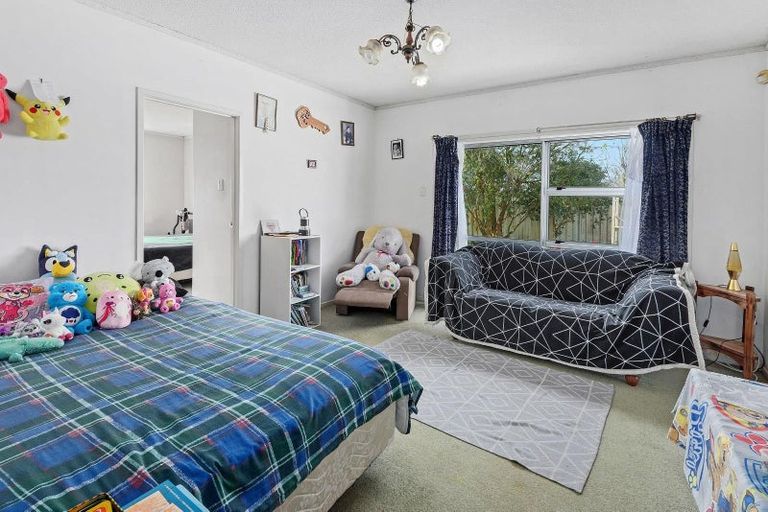 Photo of property in 2725 State Highway 1, Ruakaka, Whangarei, 0171