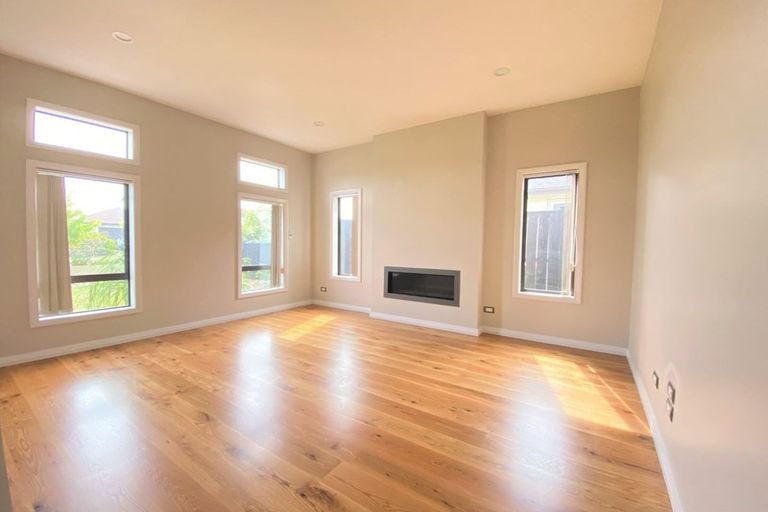 Photo of property in 13 Paso Fino Crescent, Karaka, Papakura, 2113