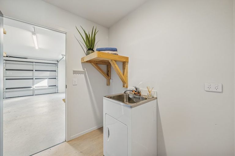 Photo of property in 10 Hopkirk Avenue, Wallaceville, Upper Hutt, 5018