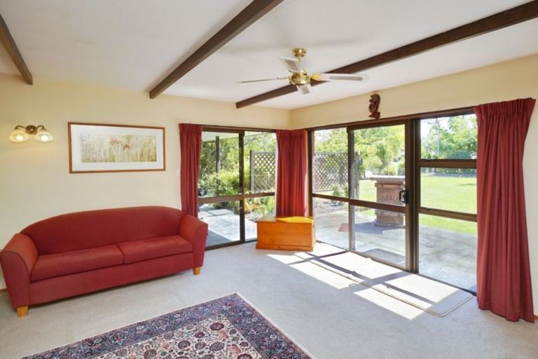 Photo of property in 2 Woodfield Place, Woodend, 7610