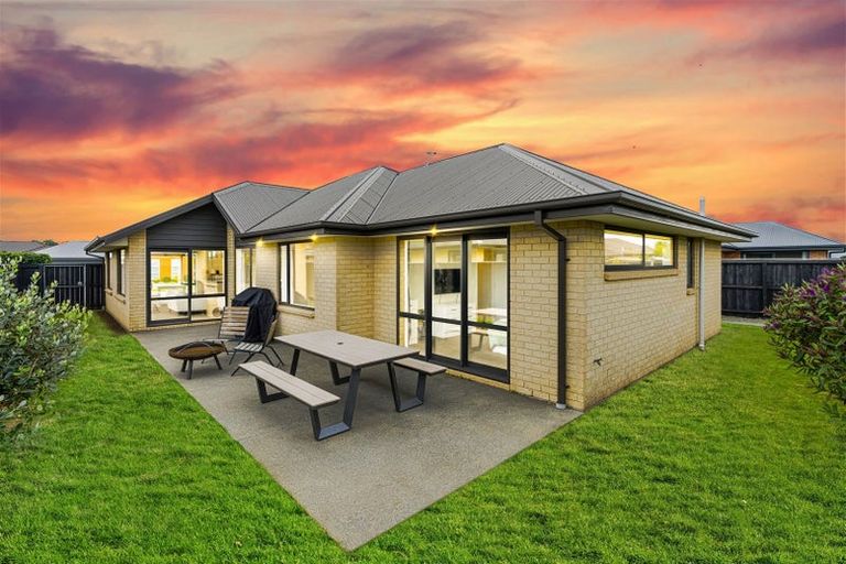 Photo of property in 14 Ridgeway Avenue, Rolleston, 7615