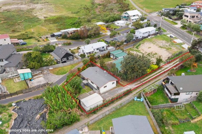 Photo of property in 1335b Papamoa Beach Road, Papamoa Beach, Papamoa, 3118